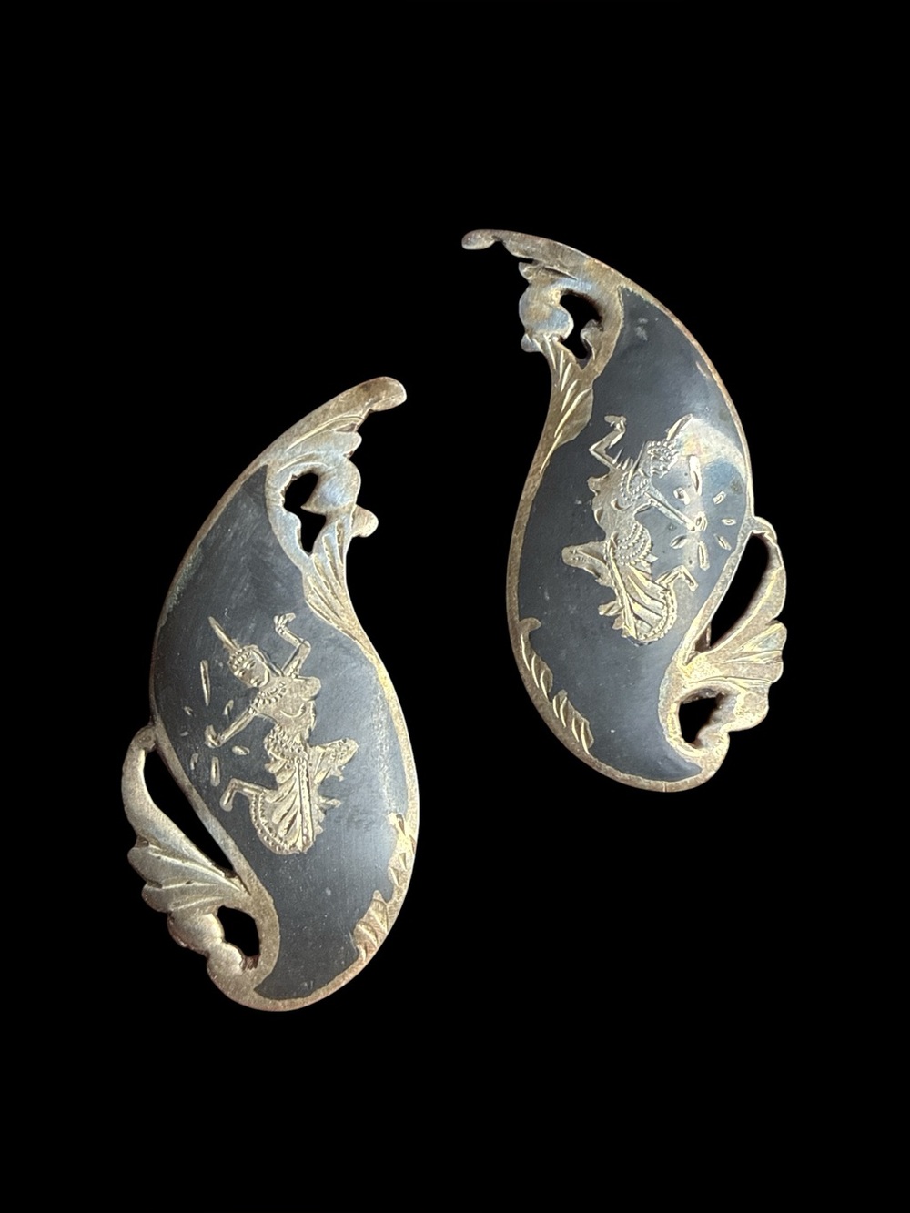 Vtg Siam Sterling Silver Niello Thai Dancer Clip Earrings Scrollwork Paisley